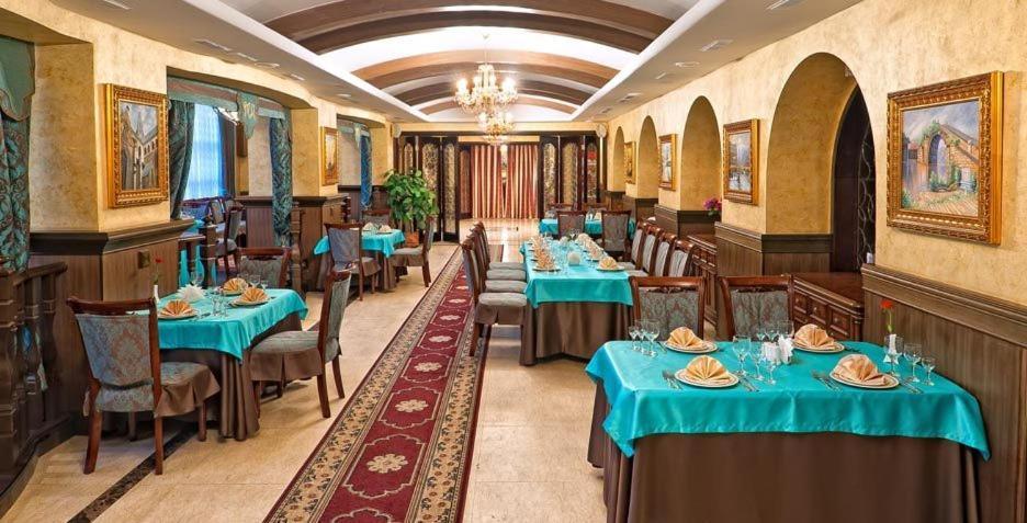 Merey Hotel Караганда Экстерьер фото