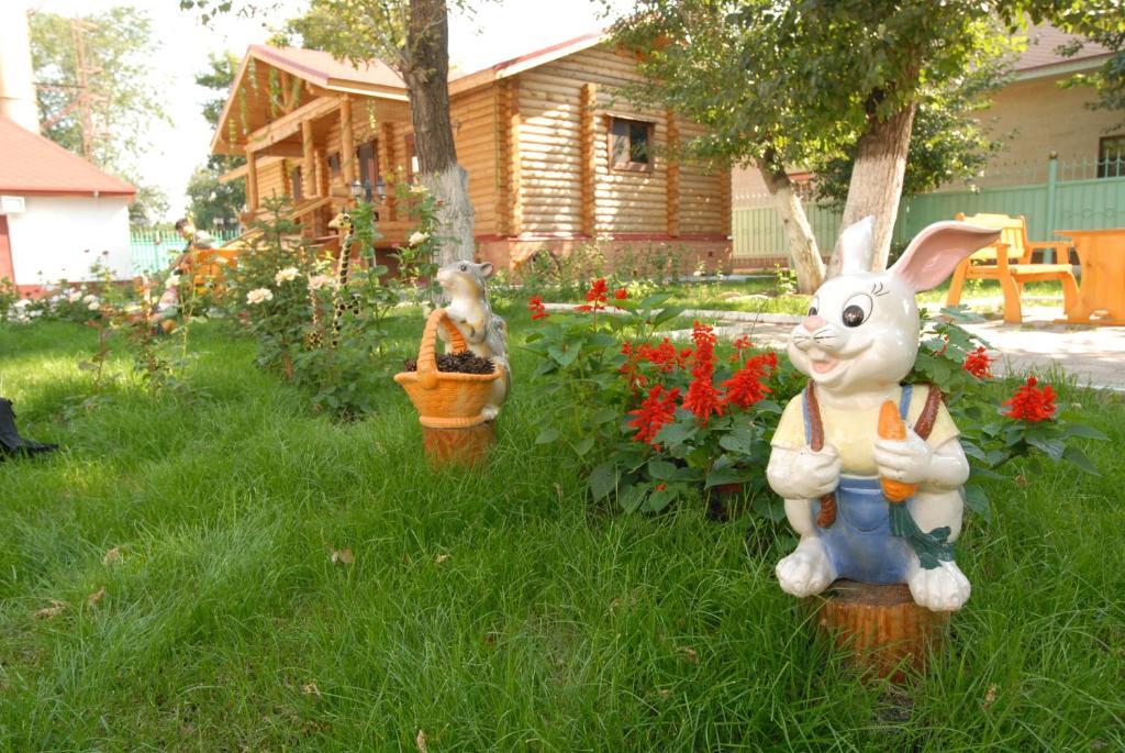 Merey Hotel Караганда Экстерьер фото
