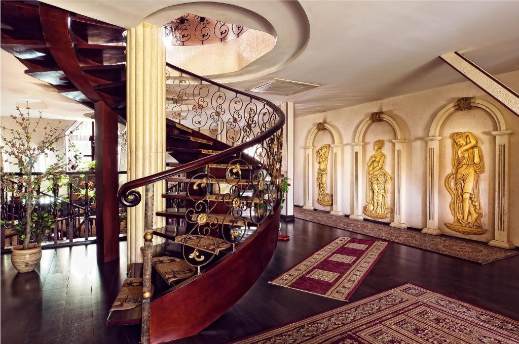 Merey Hotel Караганда Экстерьер фото